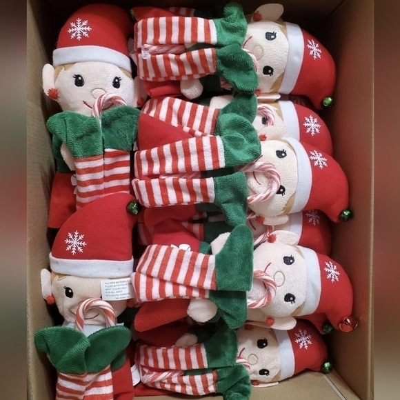 Boy and girl Holiday Elves - Picture 2 of 3